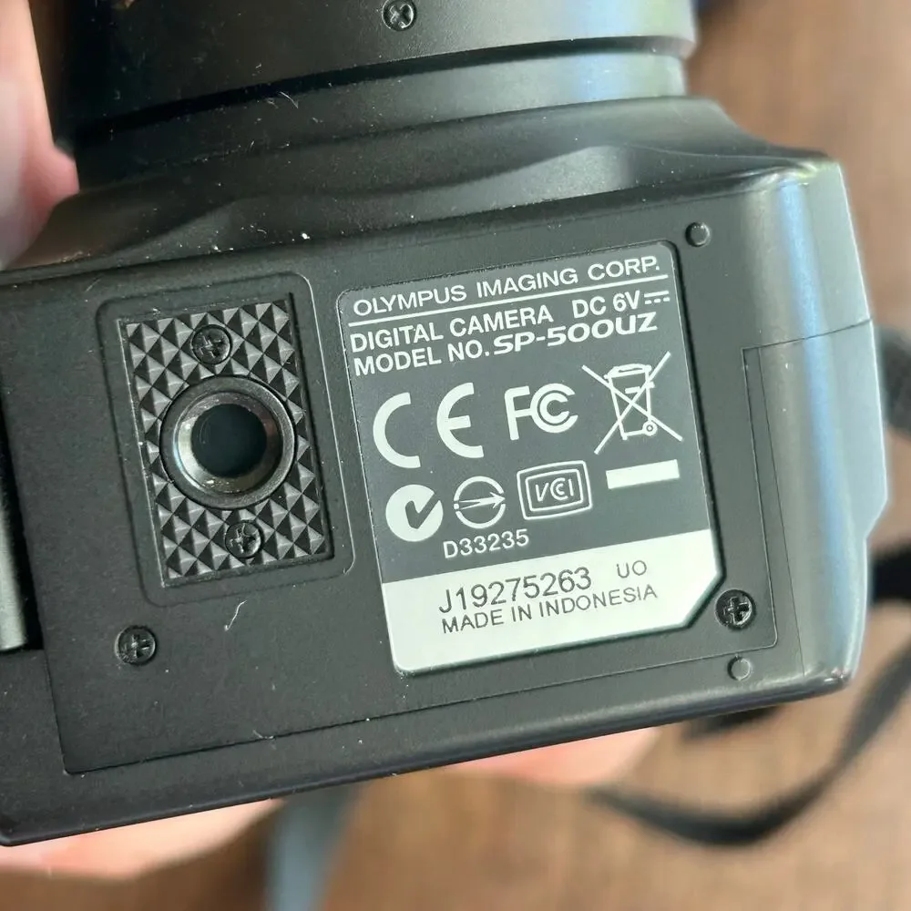 Olympus SP-500 UZ digital camera 10x optical 6.0 mega pixel & 512 MB card tested